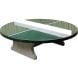 Betonnen tafeltennistafel rond groen